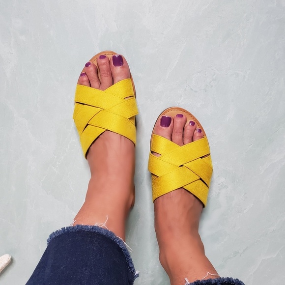 NEW Yellow Soda Slip on Sandals - Picture 4 of 7